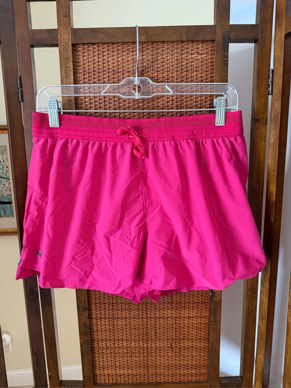 Women's Janji 3"AFO Middle Shorts pink size medium